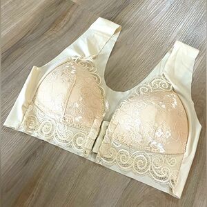 Cute Beige Padded Lace Bra Bralette. Size L